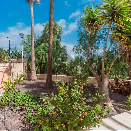 Escape Relax And Enjoy Апартаменты *